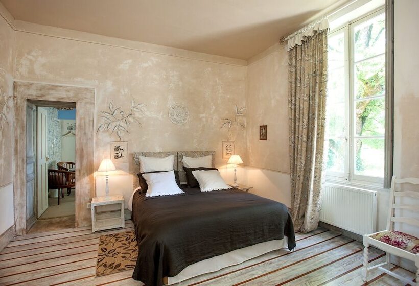 بنسيون Le Castelet