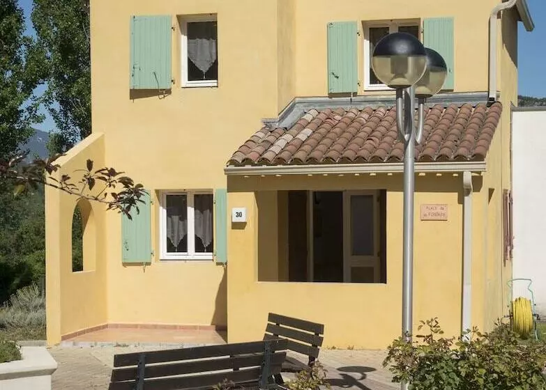 Residenssi Village Vacances Léo Lagrange Montbrun