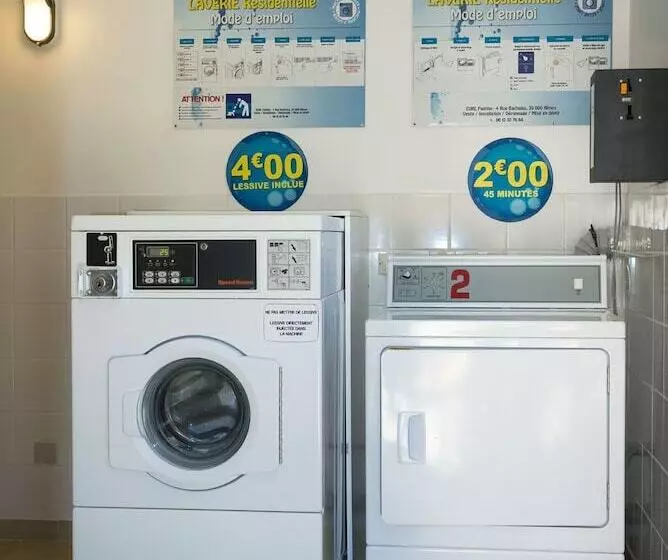 Residenssi Village Vacances Léo Lagrange Montbrun