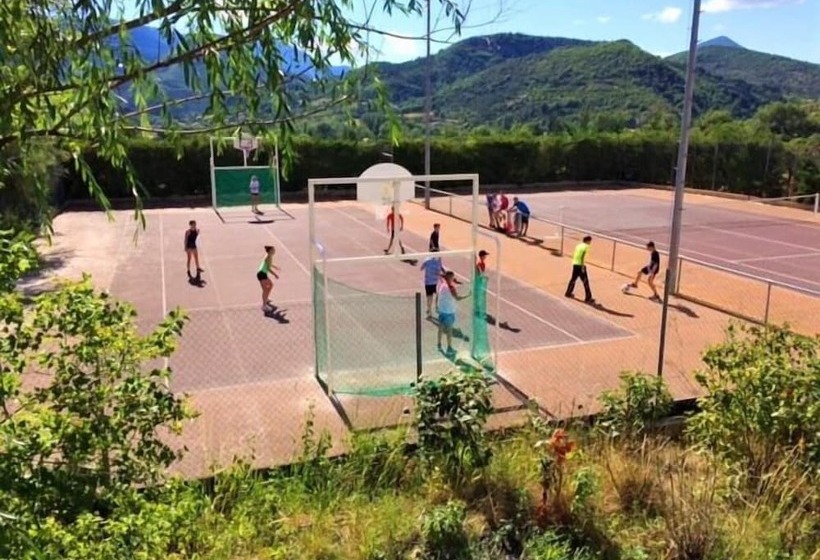 إقامة Village Vacances Léo Lagrange Montbrun
