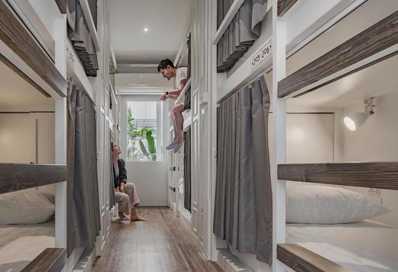 ユースホステル Busaba Ayutthaya