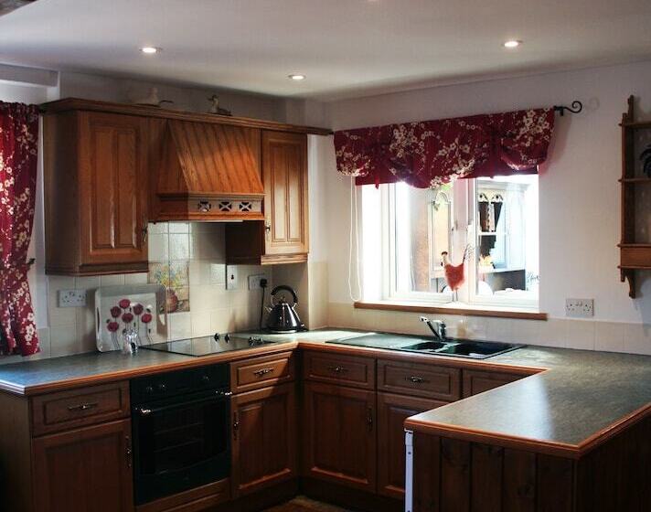 مبيت وإفطار Avon Lodge