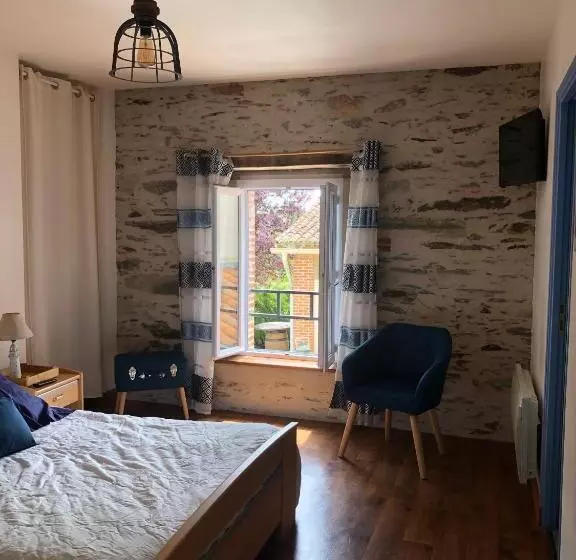 ベッドアンドブレックファースト Chambre D´hôtes La Jonchère