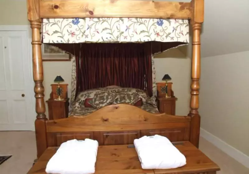 Aamiaismajoitus (B&B) Glendavan House