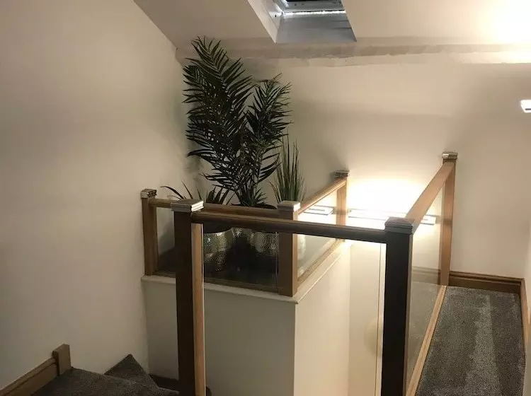 تختخواب و صبحانه Grassfield Hall