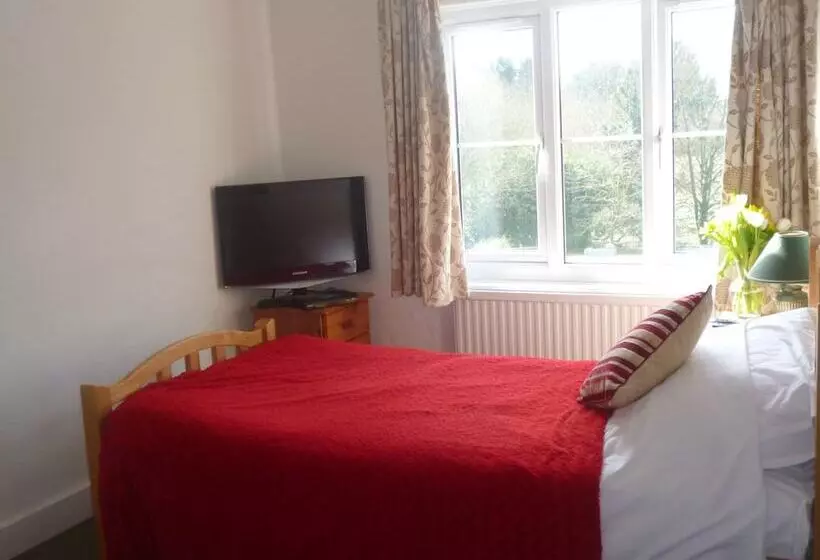 مسافرخانه The Stag