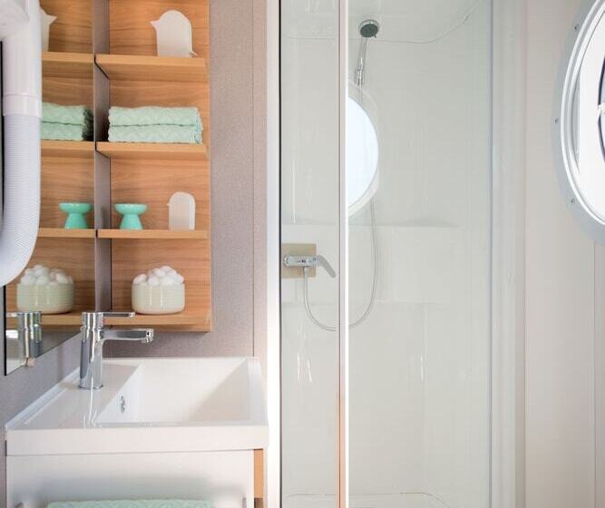 هتل Camping Les Places Dorees