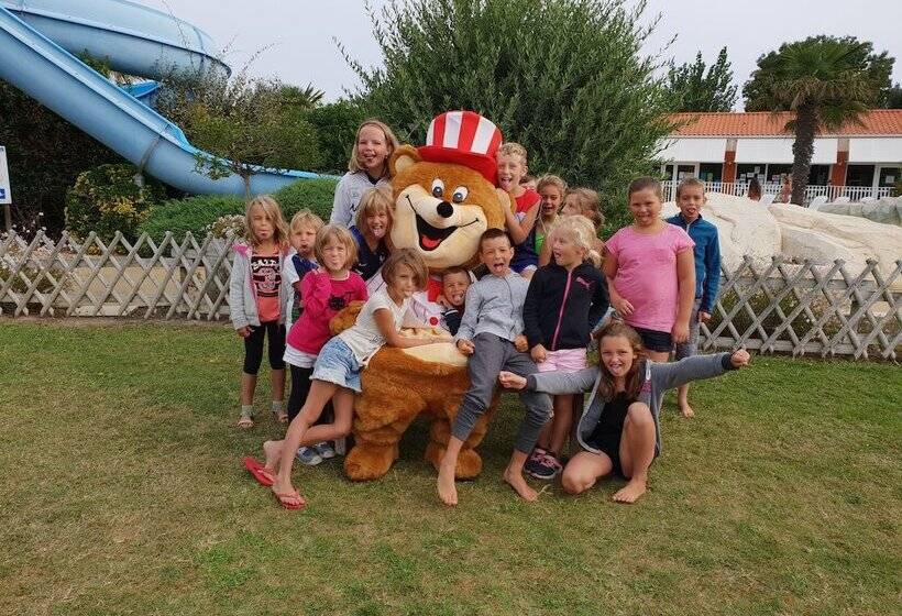 هتل Camping Les Places Dorees