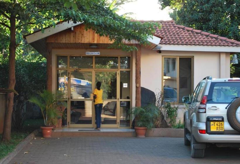 בית מלון כפרי Parkview Inn