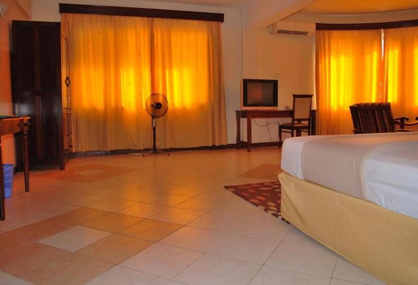 בית מלון כפרי Parkview Inn