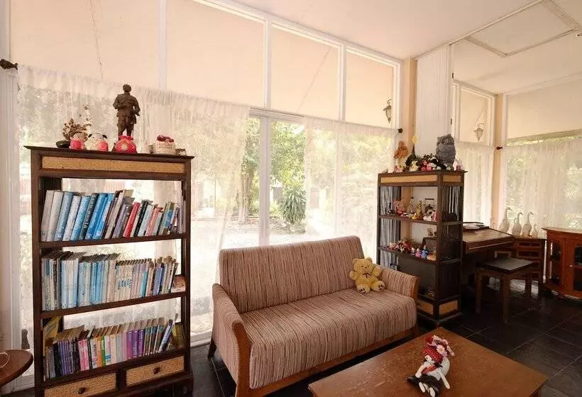 ホテル Piya Guesthouse
