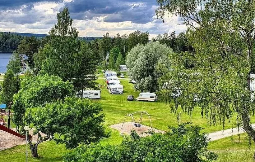 ホテル Uskavigården