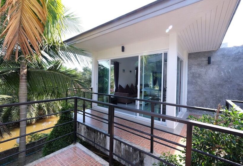 ホテル Yokyor Resort