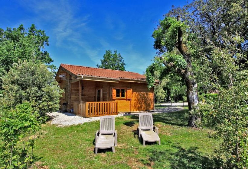 In The Country Side, Near Sarlat, Cottage With Indoor Heated Swimming Pool