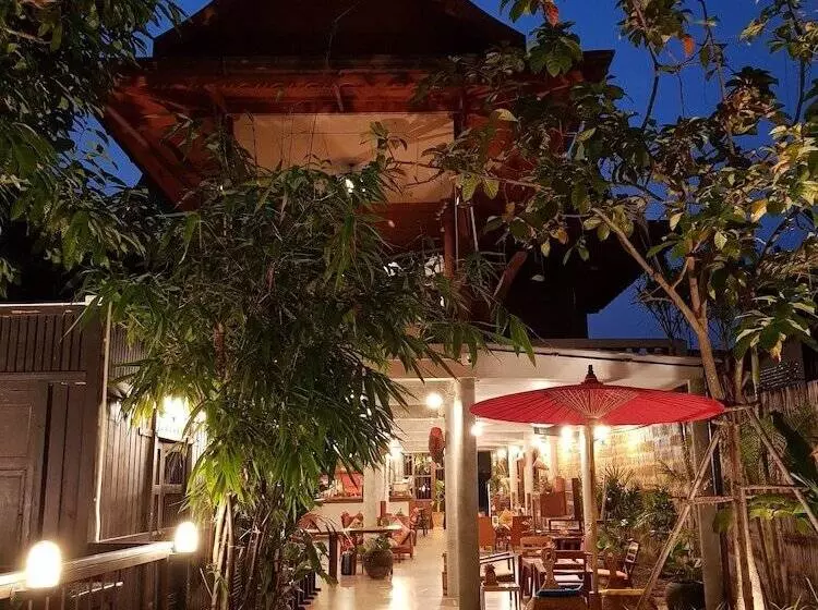 ペンション Baan Khung Thara Ayutthaya