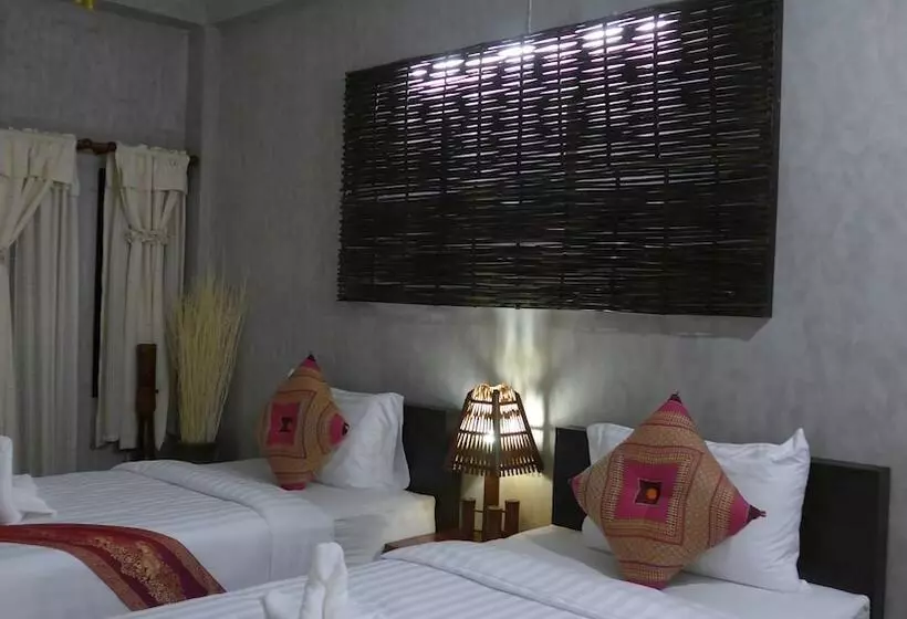 ペンション Baan Khung Thara Ayutthaya