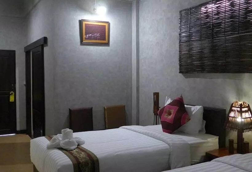 ペンション Baan Khung Thara Ayutthaya