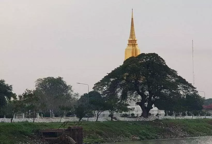 ペンション Baan Khung Thara Ayutthaya