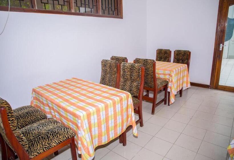 پانسیون Daisy Comfort Home