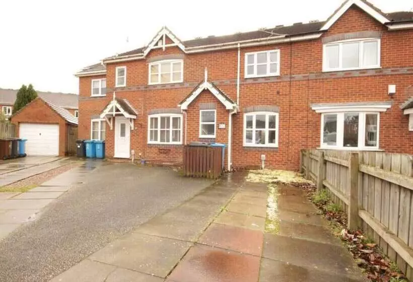 Majatalo Fantastic 2 Bed House In Hull. Garden, Sky Tv