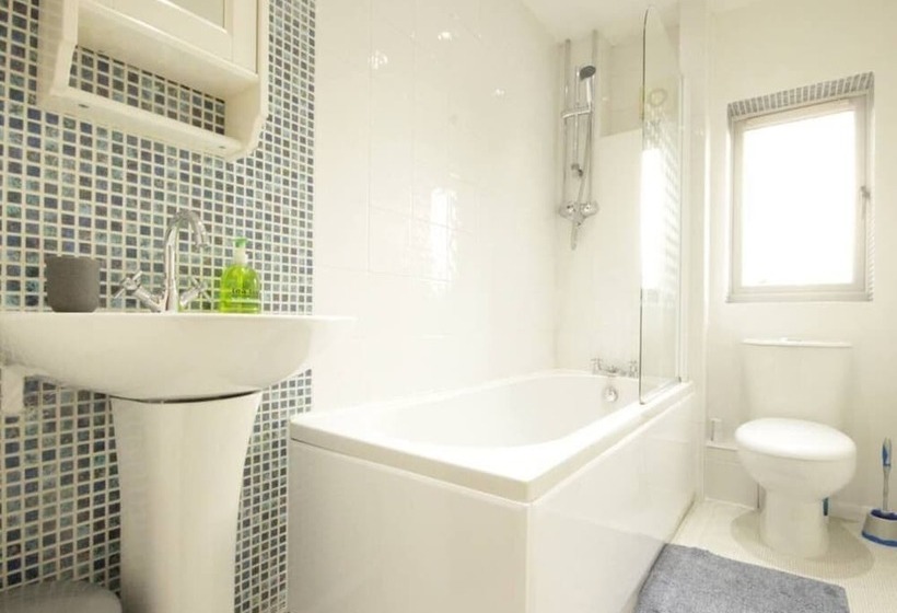 ペンション Fantastic 2 Bed House In Hull. Garden, Sky Tv