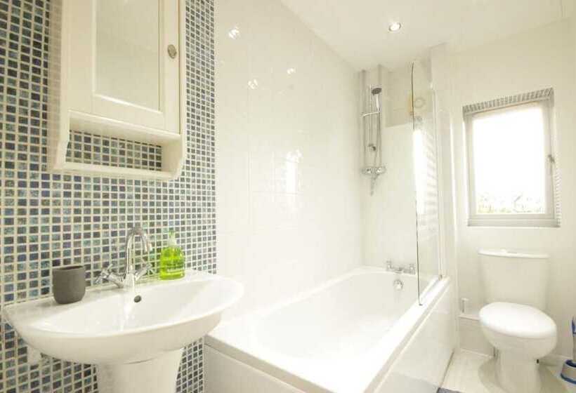 ペンション Fantastic 2 Bed House In Hull. Garden, Sky Tv