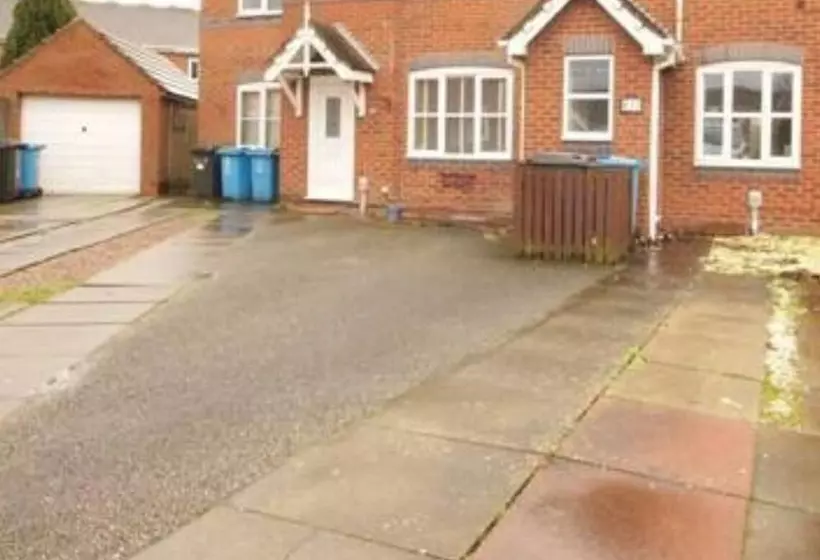 Majatalo Fantastic 2 Bed House In Hull. Garden, Sky Tv