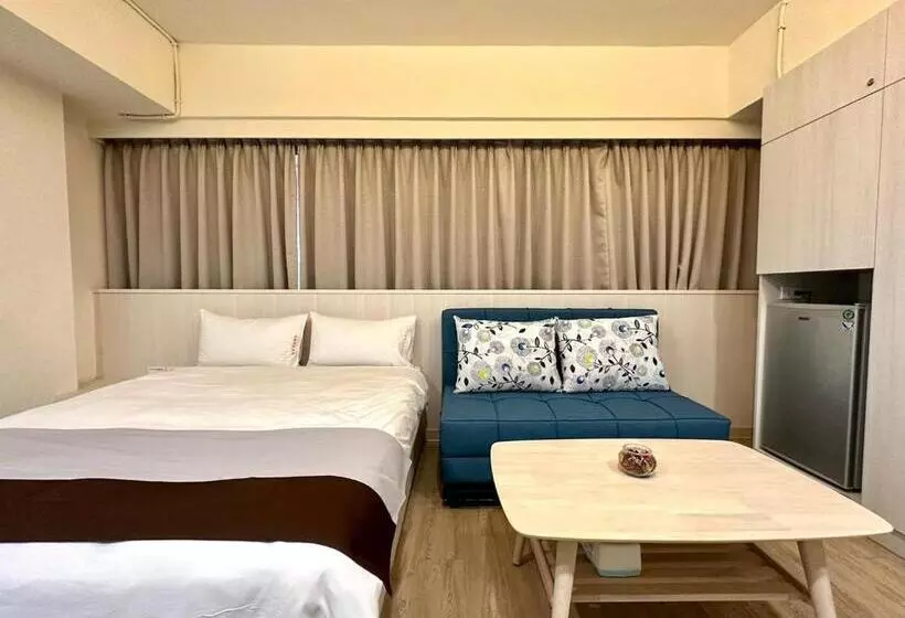 پانسیون Music City Inn