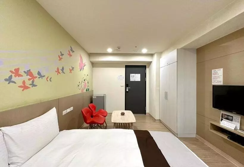 پانسیون Music City Inn