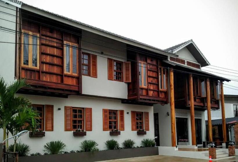 ペンション Phumin Place