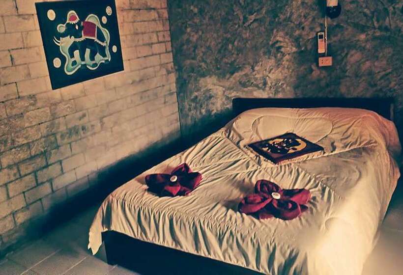 بنسيون The Local Story Home Stay 1