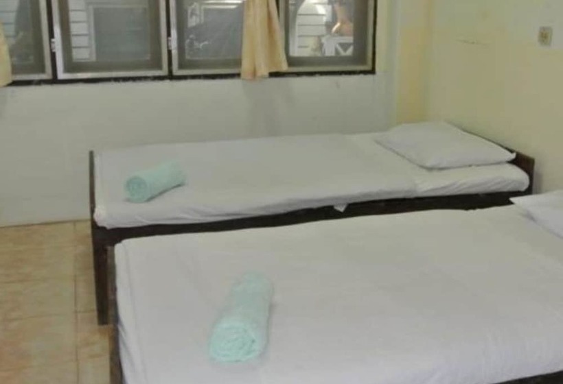 بنسيون The Old Place Guesthouse