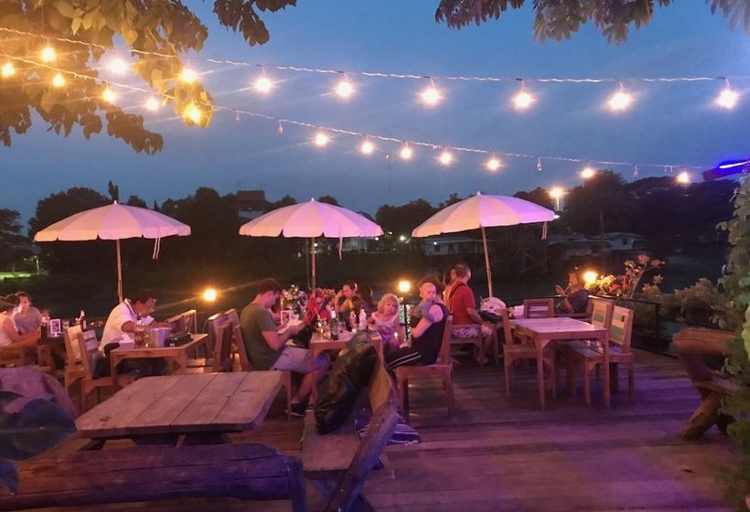 بنسيون The Old Place Guesthouse