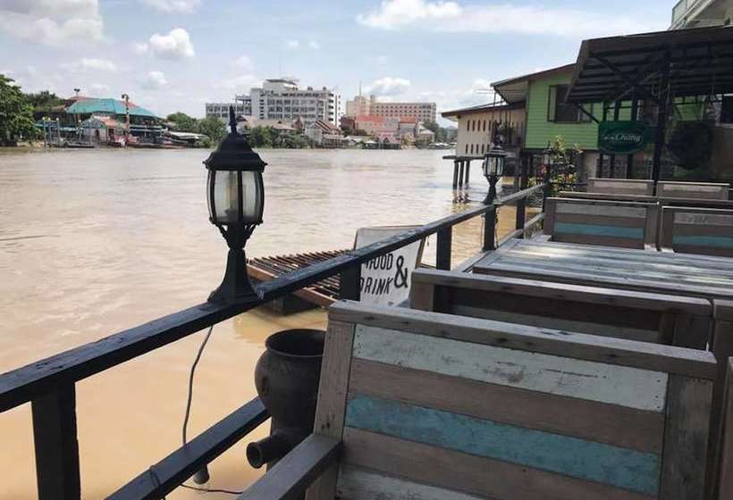 بنسيون The Old Place Guesthouse