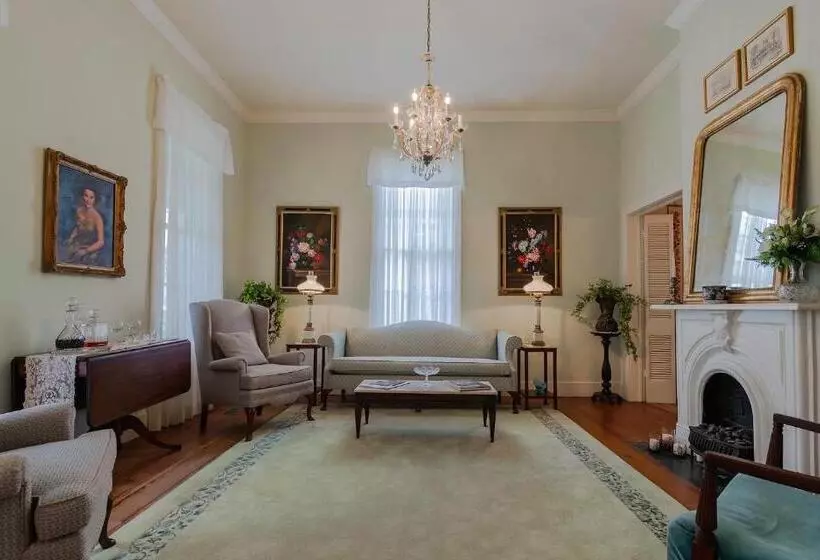 Riverboat Bed & Breakfast