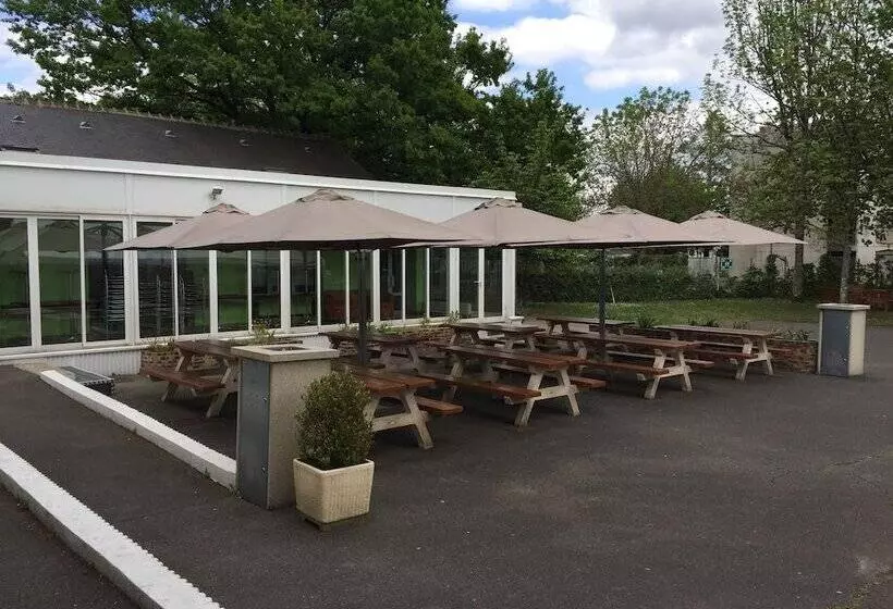 Crjs Et Auberge De Jeunesse   Hostel