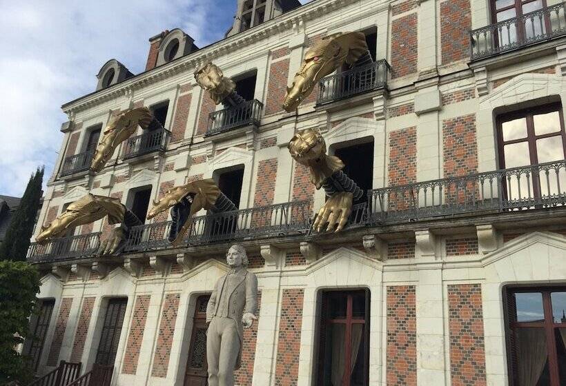 Crjs Et Auberge De Jeunesse   Hostel