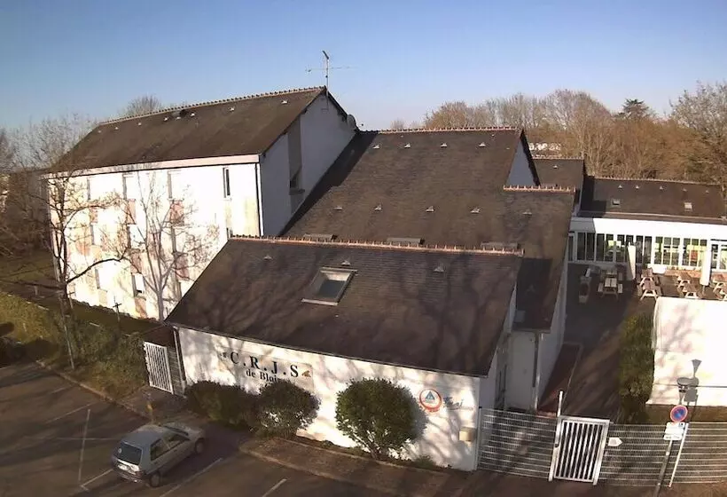 Crjs Et Auberge De Jeunesse   Hostel