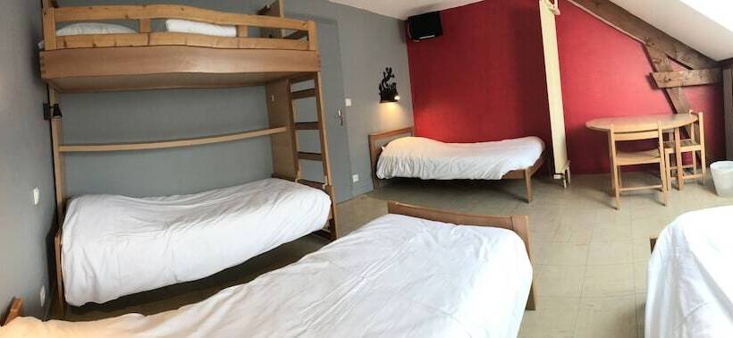Crjs Et Auberge De Jeunesse   Hostel