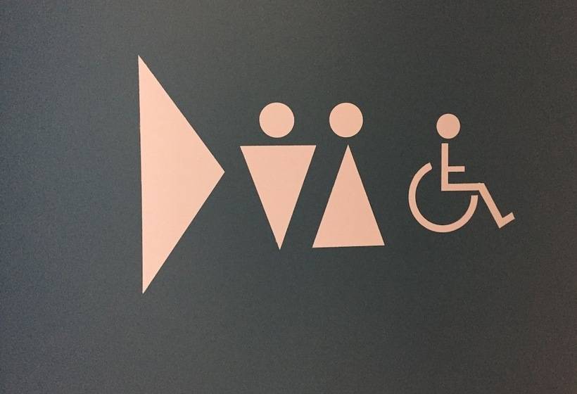 Crjs Et Auberge De Jeunesse   Hostel