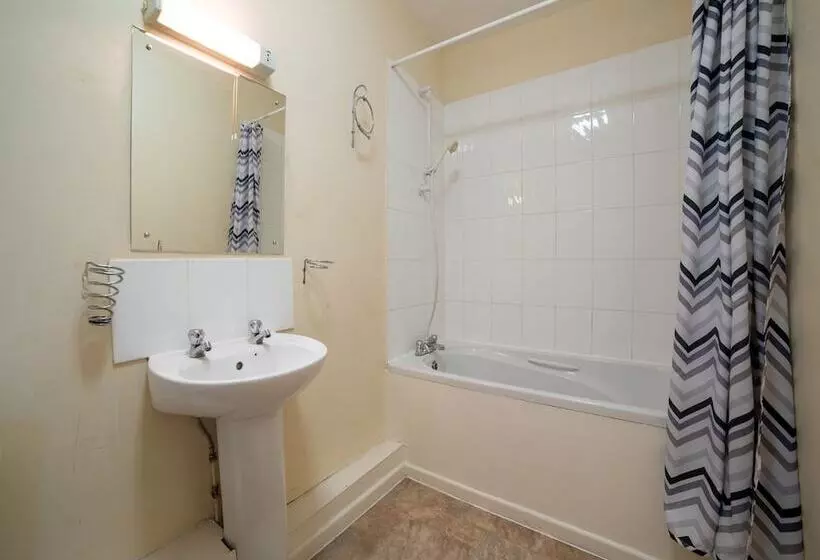 Retkeilymaja The Carlton