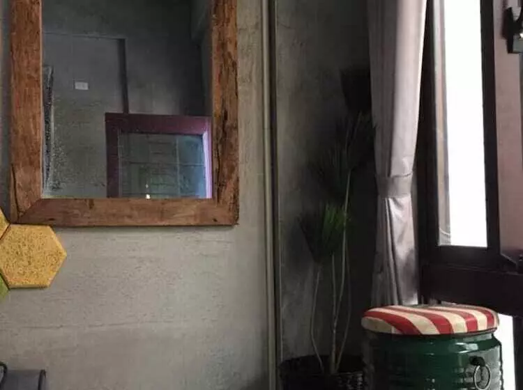 تختخواب و صبحانه Capybara Hostel