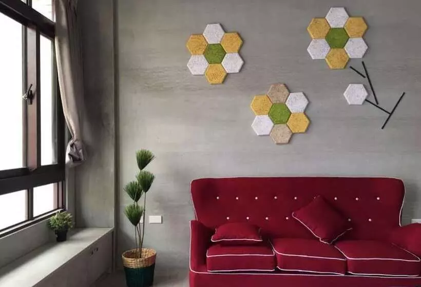 تختخواب و صبحانه Capybara Hostel