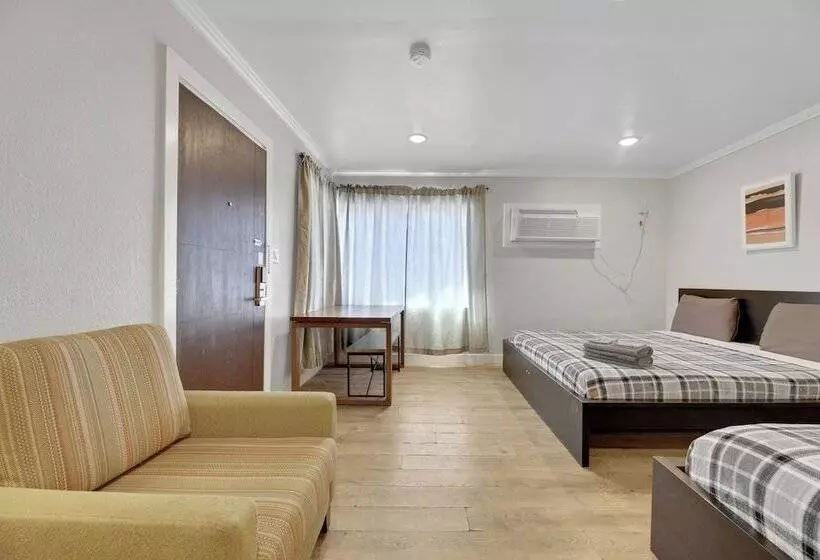 Desert Moon Motel