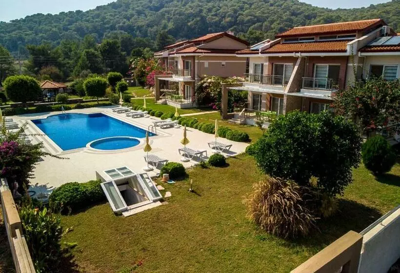 Golden Golf Sarıgerme Villaları