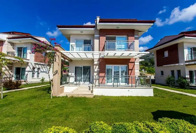 Golden Golf Sarıgerme Villaları