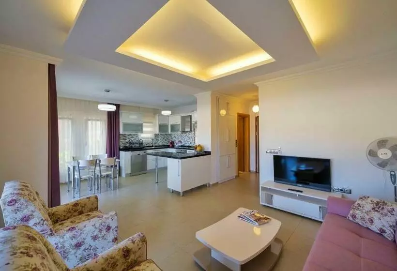 Golden Golf Sarıgerme Villaları