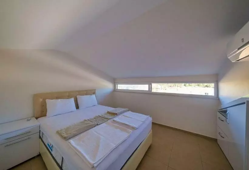Golden Golf Sarıgerme Villaları