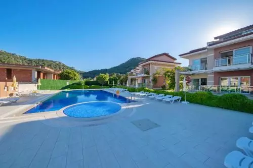 Golden Golf Sarıgerme Villaları