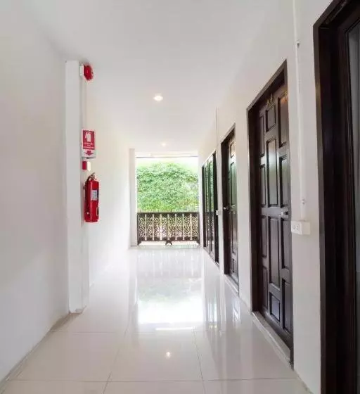 Hotelli Baan Kiangnam Pattaya Resort